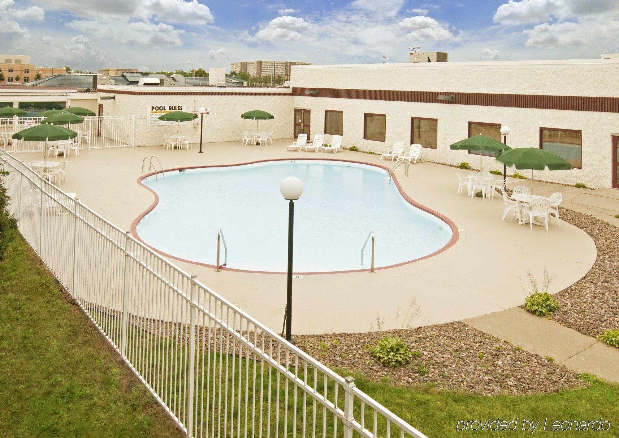 Americas Best Value Inn - Campus View Eau Claire Konforlar fotoğraf