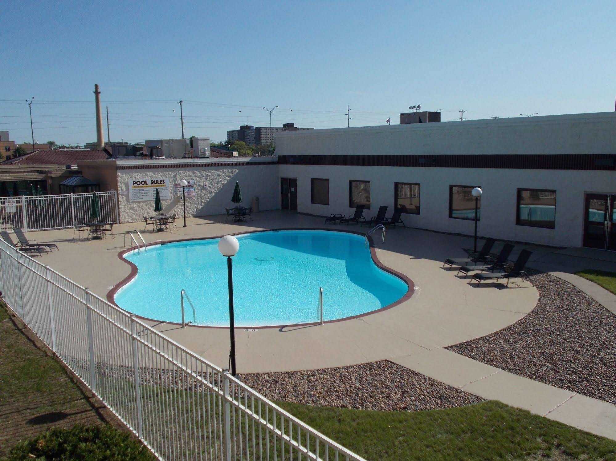 Americas Best Value Inn - Campus View Eau Claire Dış mekan fotoğraf